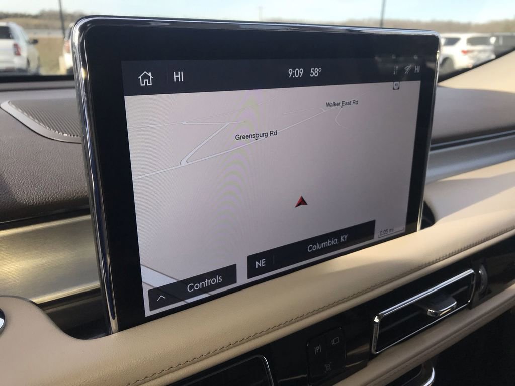 Used 2023 Lincoln Aviator AWD w/ Premium Package image 18