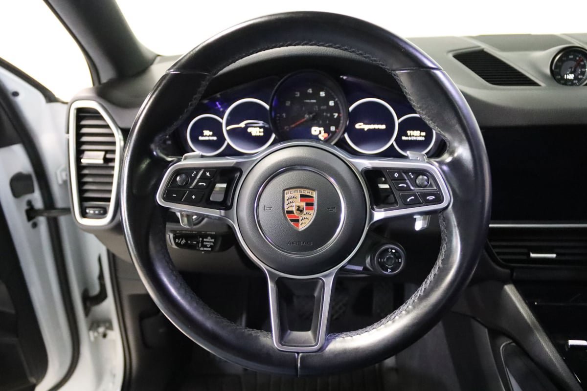 Used 2023 Porsche Cayenne Coupe w/ Towing Package w/o Tow Ball AWD/4WD image 44