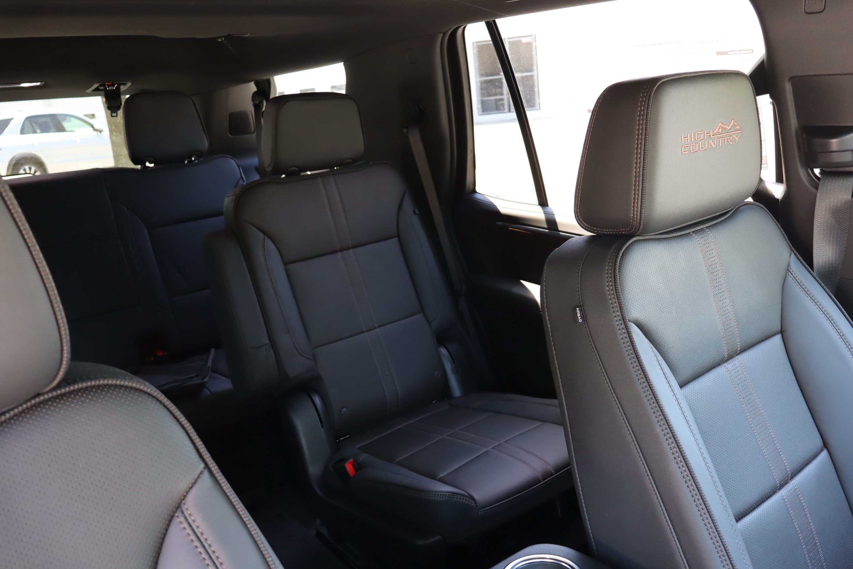 New 2026 Chevrolet Tahoe High Country AWD/4WD image 29