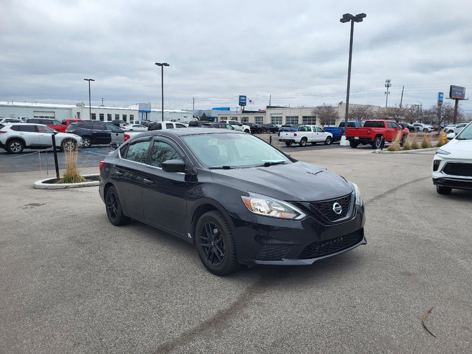 Used 2017 Nissan Sentra SV image 1