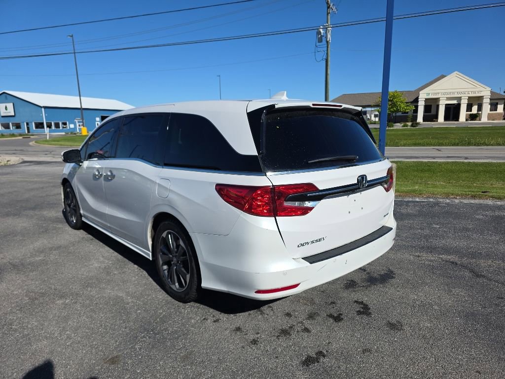 Used 2023 Honda Odyssey Elite image 3