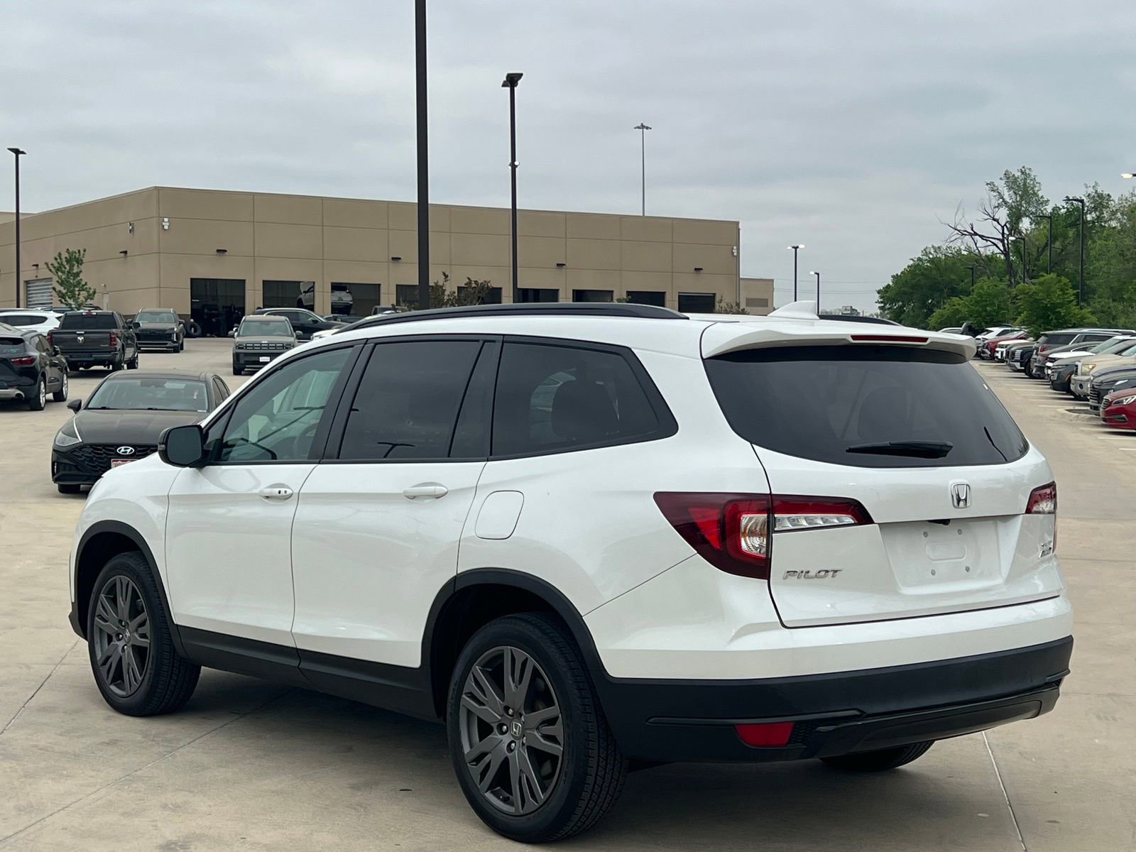 Used 2022 Honda Pilot Sport image 10