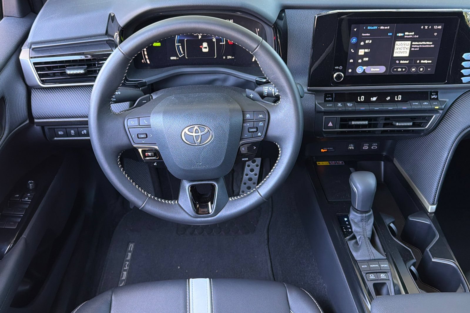 Used 2026 Toyota Camry SE w/ Convenience Package FWD image 16