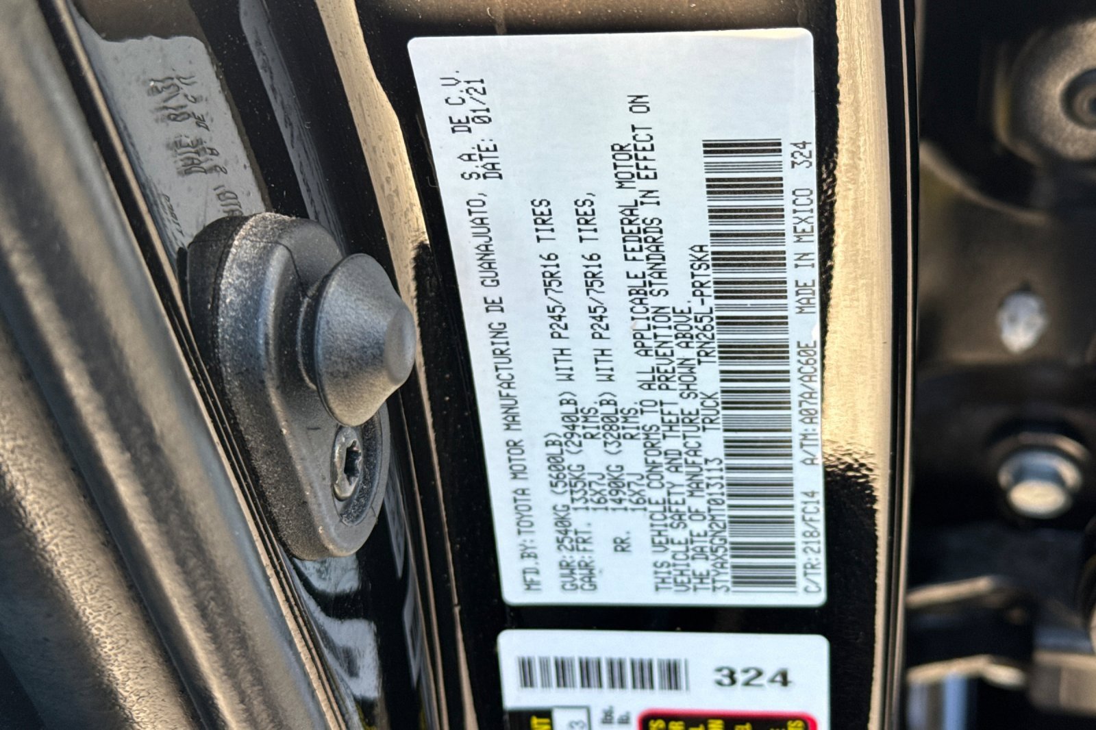 Certified 2021 Toyota Tacoma SR5 image 30