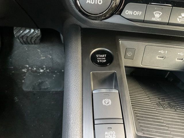 New 2026 Nissan Kicks SV w/ SV Premium Package image 21