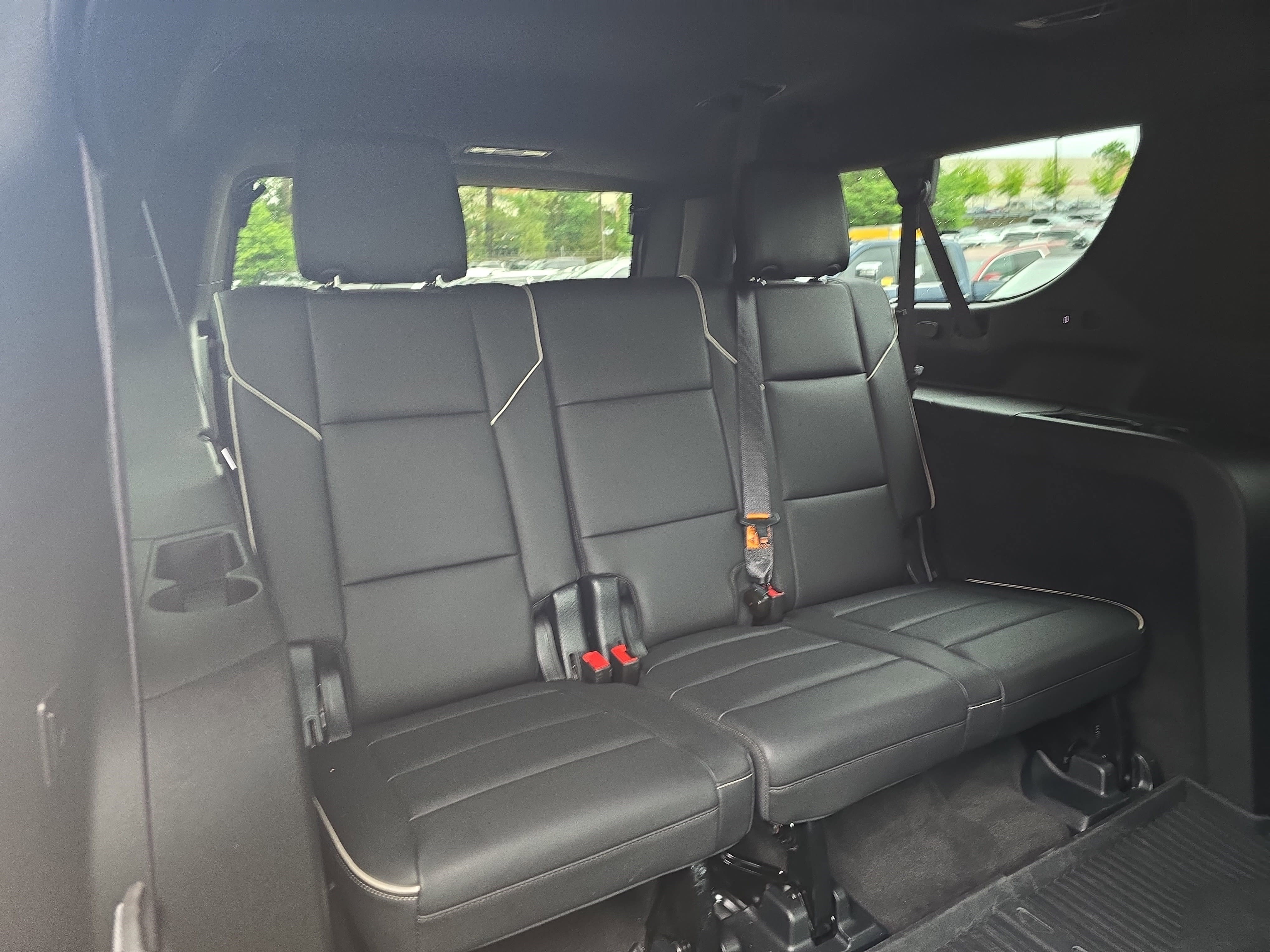 Certified 2023 Cadillac Escalade ESV Premium Luxury w/ LPO, Floor Liner Package AWD/4WD image 12