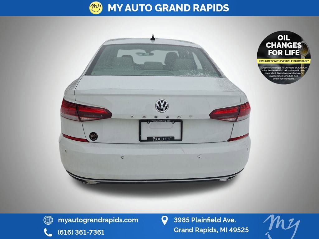 Used 2020 Volkswagen Passat 2.0T SEL image 7