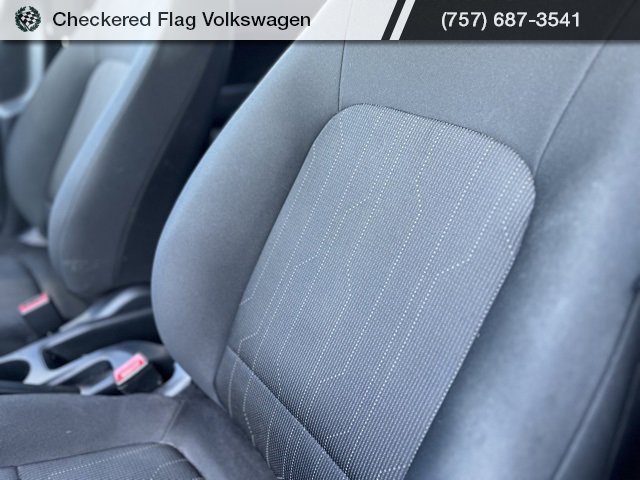 Used 2021 Hyundai Venue SE image 18