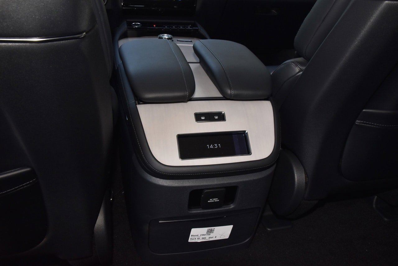 New 2025 Lincoln Navigator L Reserve image 26