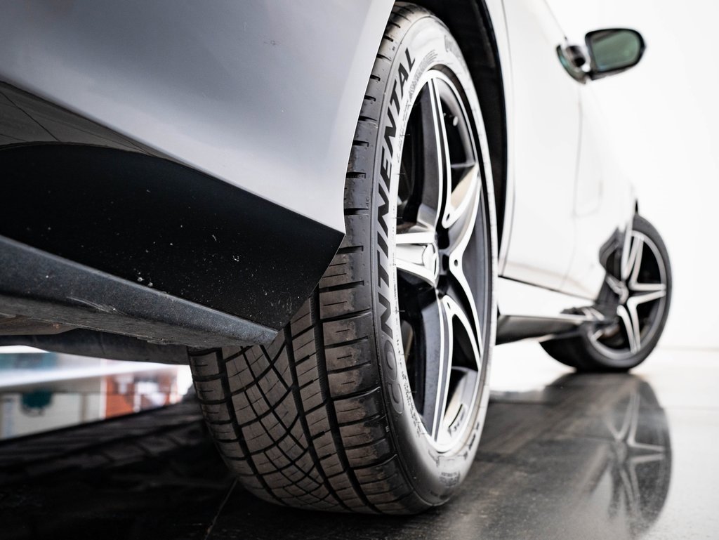 Used 2018 Mercedes-Benz E 400 4MATIC Sedan image 42