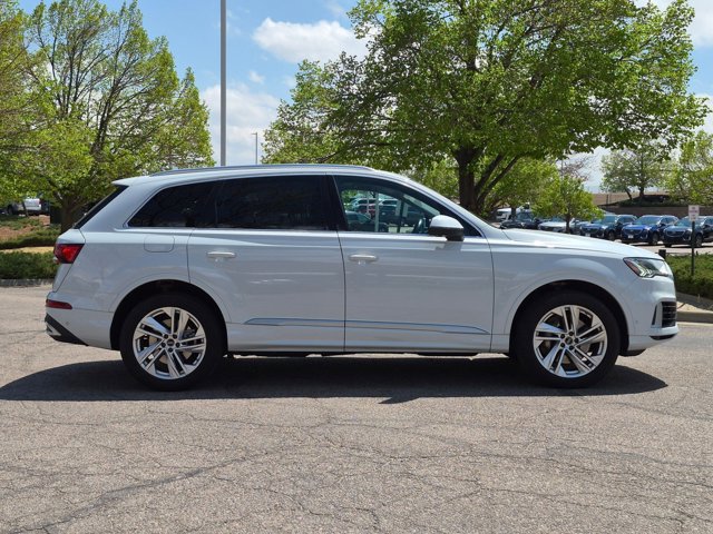 Used 2023 Audi Q7 3.0T Premium Plus AWD/4WD image 4