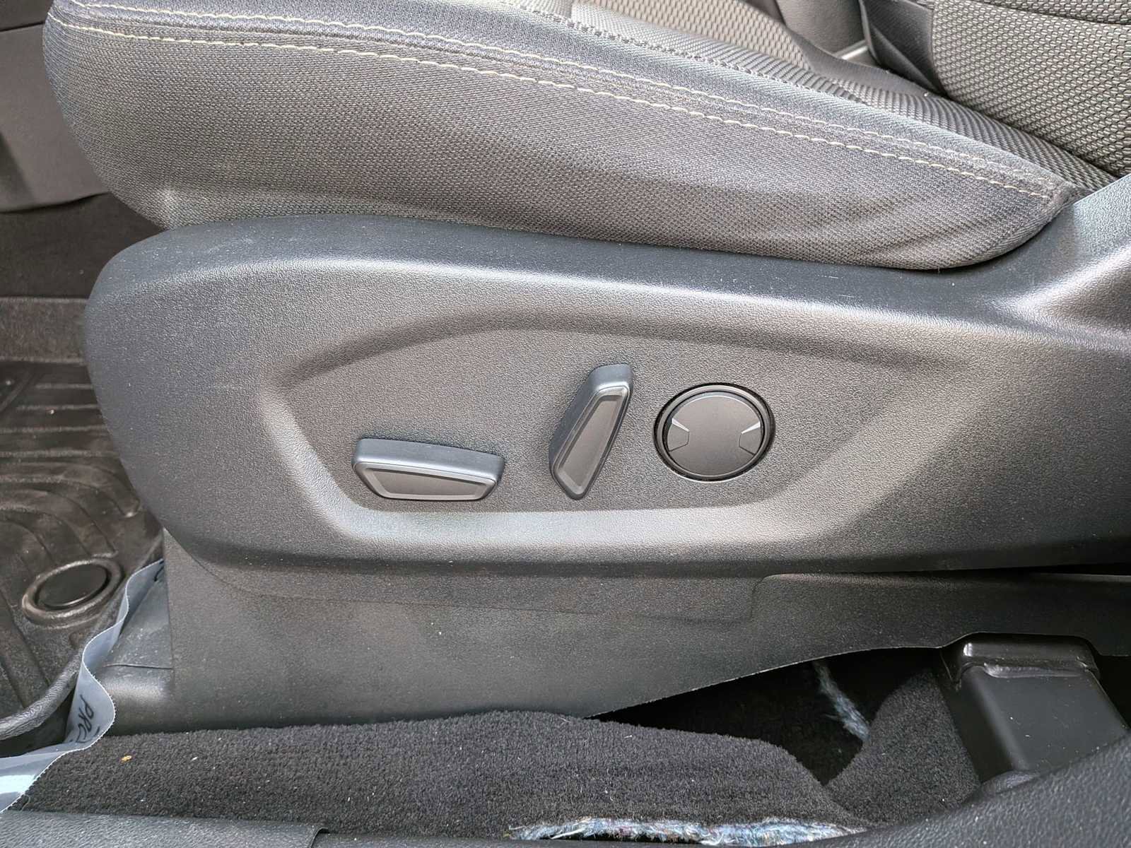 Used 2019 Ford Explorer XLT image 16