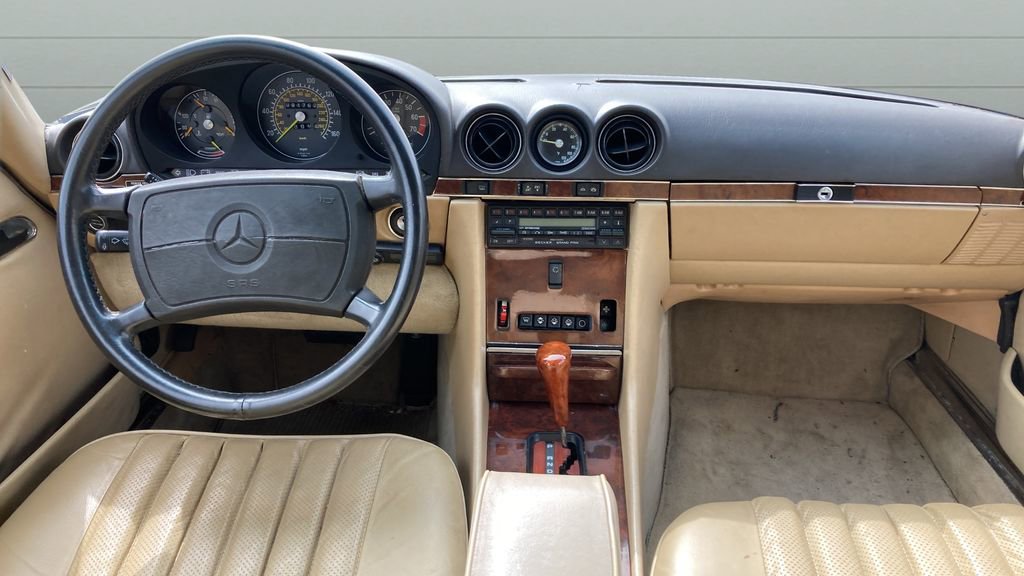 Used 1988 Mercedes-Benz 560 SL image 22