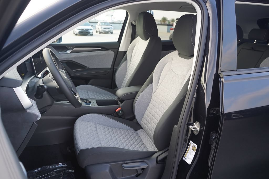 New 2026 Volkswagen Tiguan S FWD image 6