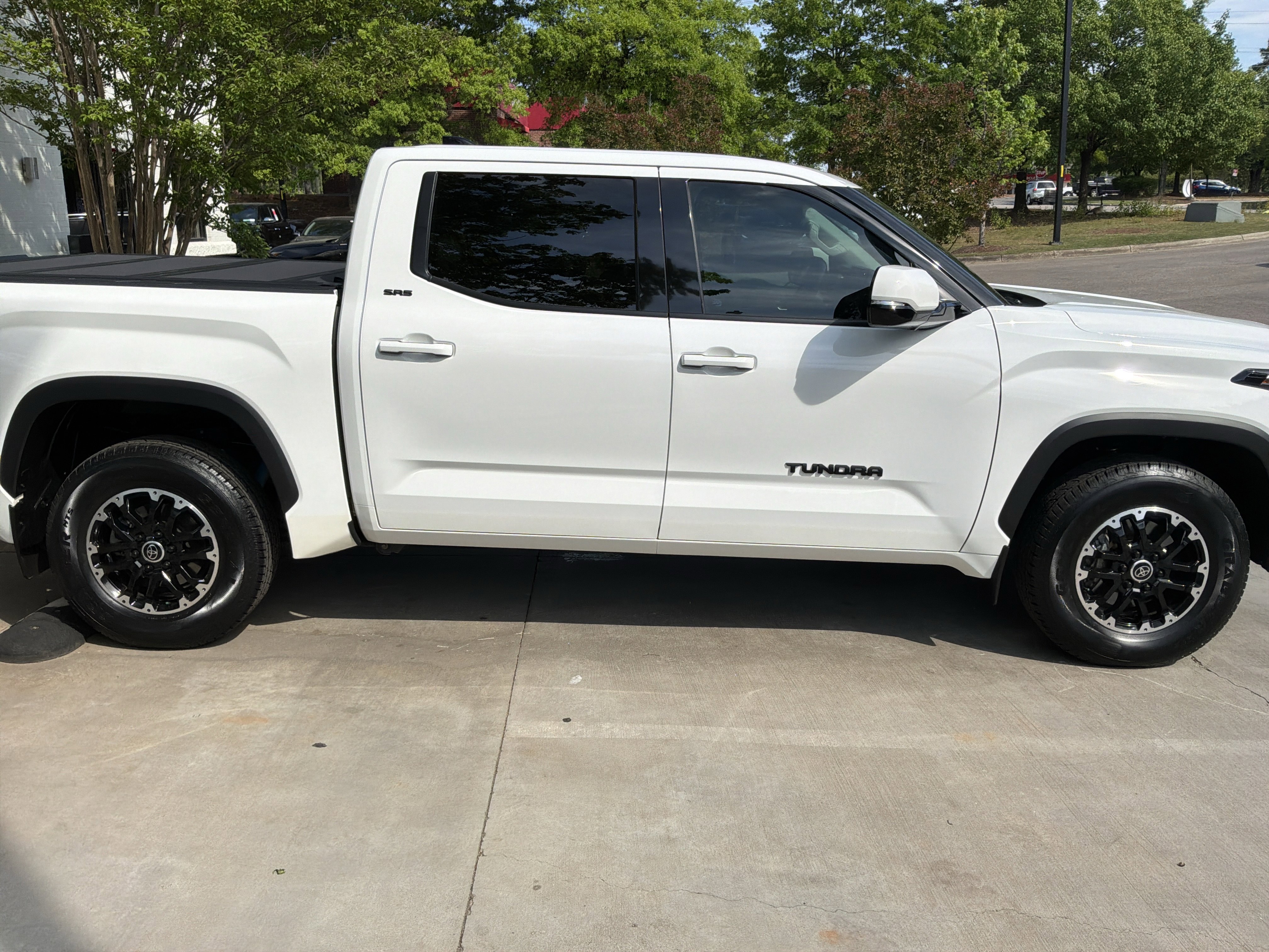 Used 2022 Toyota Tundra SR5 RWD image 11
