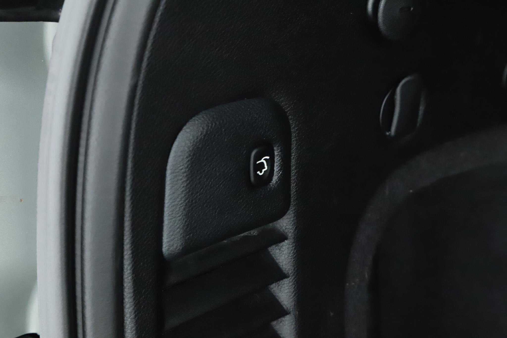 Used 2017 Jeep Grand Cherokee Limited image 20