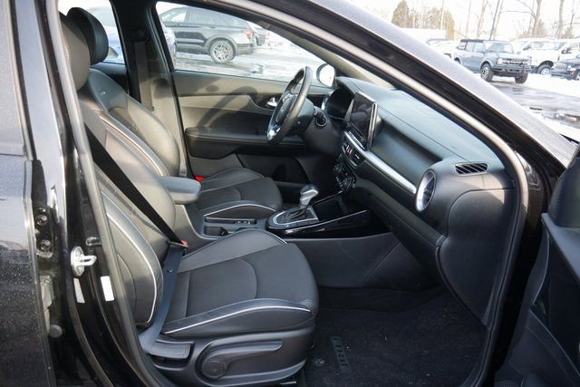 Used 2023 Kia Forte GT-Line w/ GT-Line Premium Package image 25