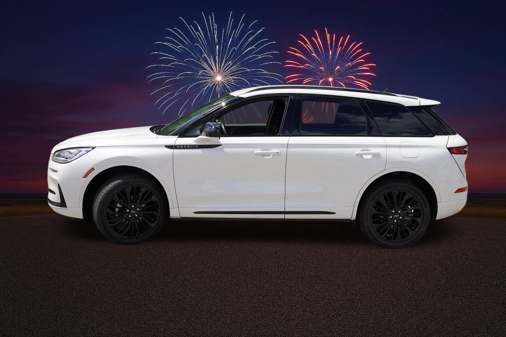 Used 2023 Lincoln Corsair Reserve w/ Jet Appearance Package AWD/4WD image 9