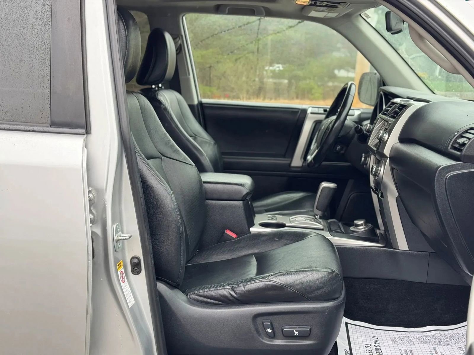 Used 2010 Toyota 4Runner Limited AWD/4WD image 16