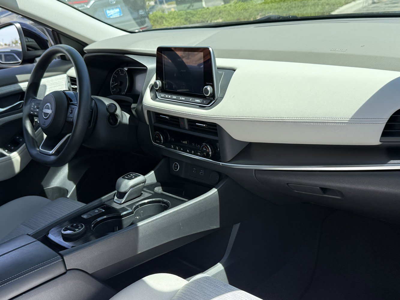 Used 2023 Nissan Rogue SV AWD/4WD image 26