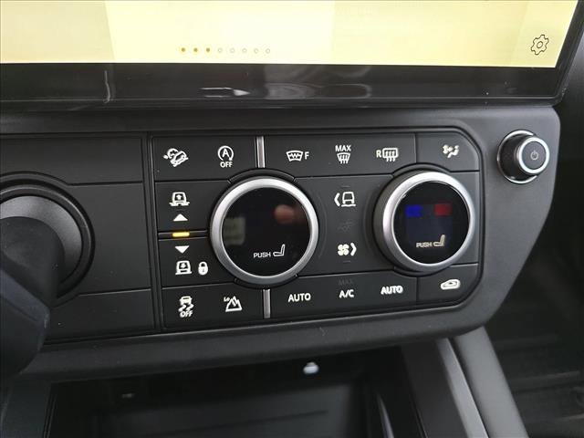 New 2026 Land Rover Defender 110 X-Dynamic SE image 22