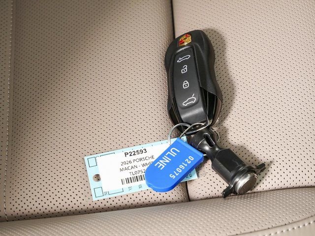 New 2026 Porsche Macan Electric image 40