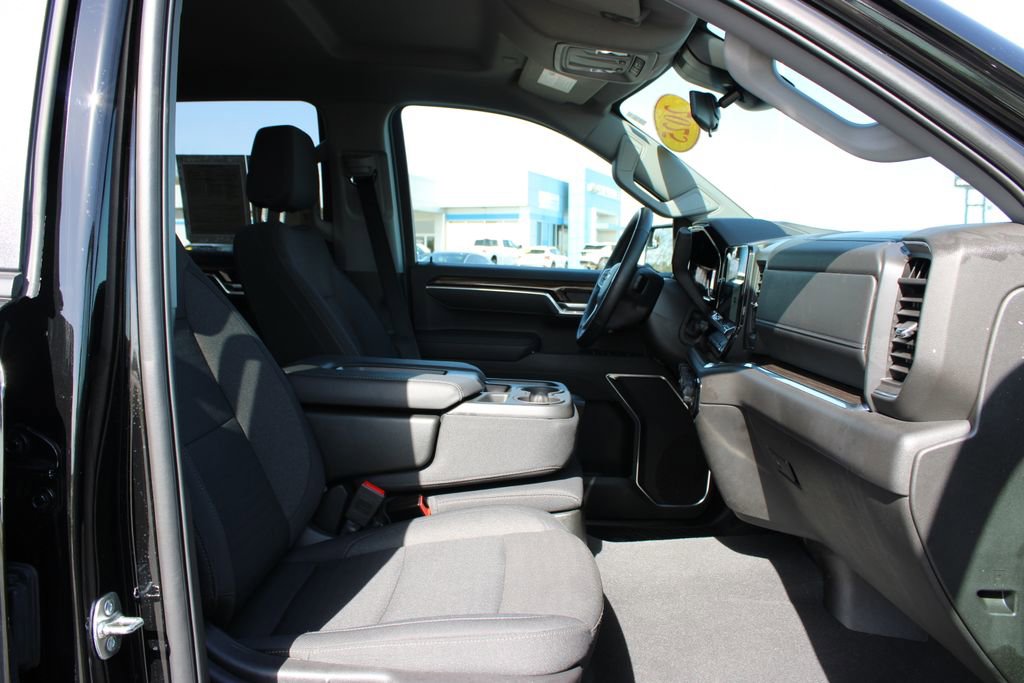 Used 2025 Chevrolet Silverado 1500 LT w/ Work Truck Package image 28