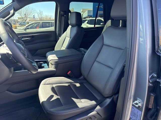 Used 2026 Chevrolet Tahoe Z71 w/ Comfort Package AWD/4WD image 13