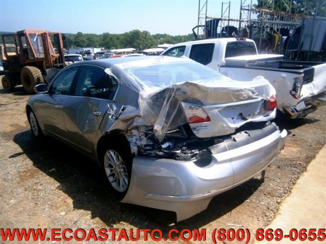Used 2011 Hyundai Genesis 3.8 RWD image 2