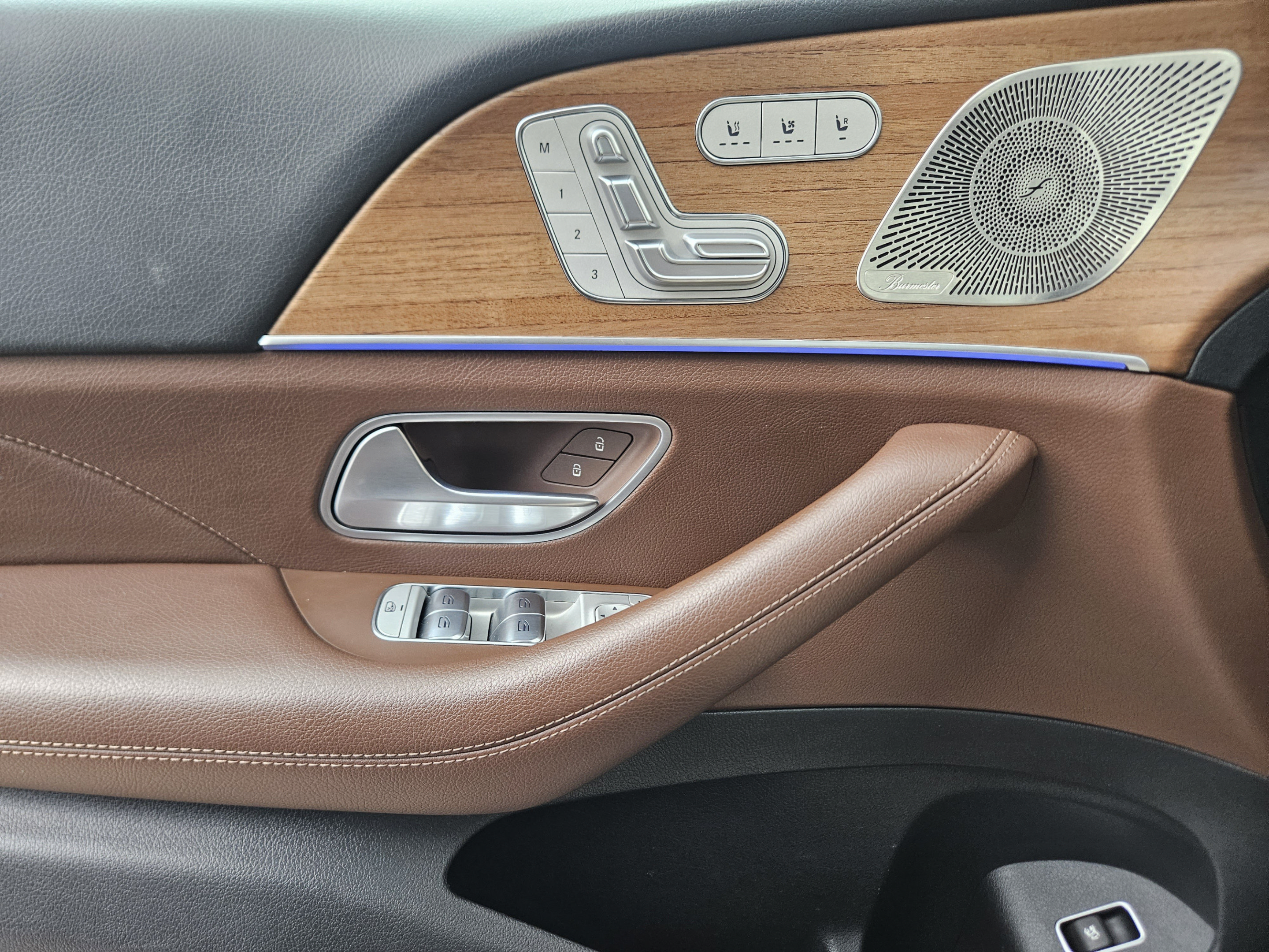 Certified 2024 Mercedes-Benz GLS 450 4MATIC image 15