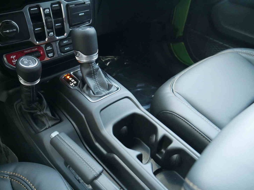 New 2025 Jeep Wrangler Rubicon 392 image 30