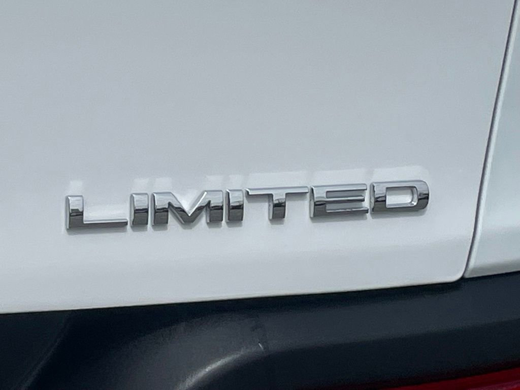 Certified 2018 Jeep Cherokee Limited w/ Trailer Tow Group AWD/4WD image 21