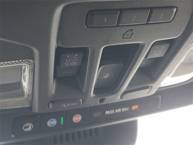 Certified 2024 Chevrolet Silverado 1500 High Country image 29