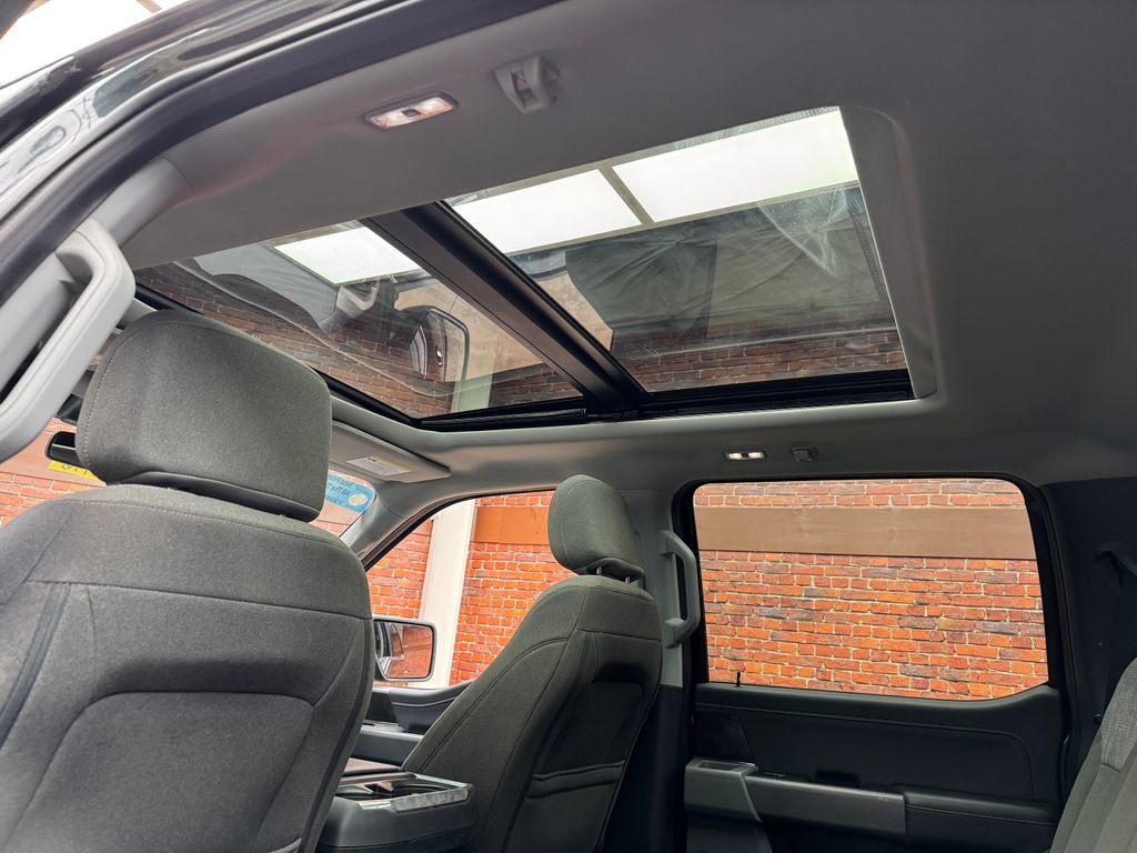 Certified 2021 Ford F150 XLT w/ Equipment Group 302A High image 4