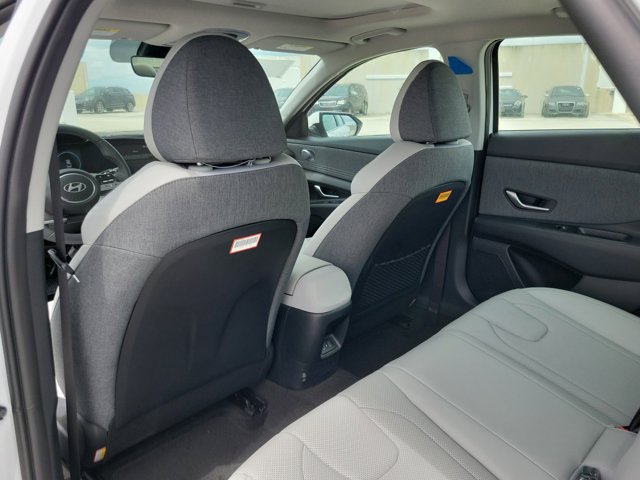 New 2026 Hyundai Elantra Limited FWD image 7