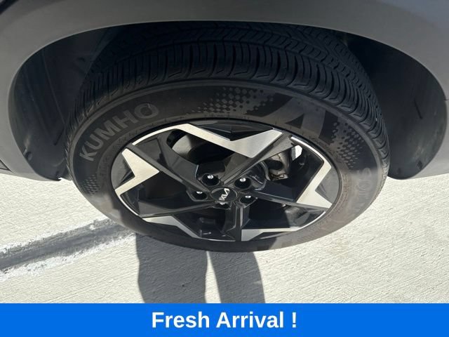 Used 2024 Kia Seltos EX FWD image 20