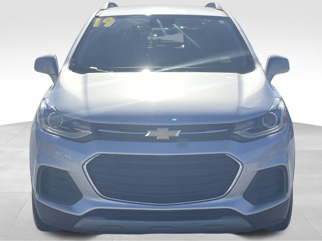 Used 2019 Chevrolet Trax LT w/ LT Convenience Package image 9