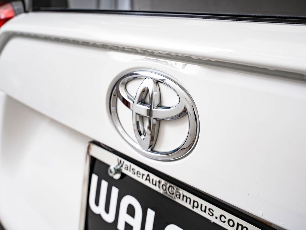 Used 2025 Toyota RAV4 LE AWD/4WD image 17