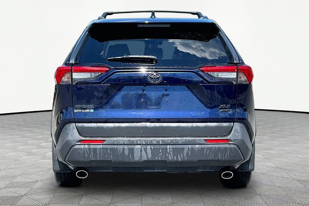 Used 2020 Toyota RAV4 XLE Premium AWD/4WD image 7