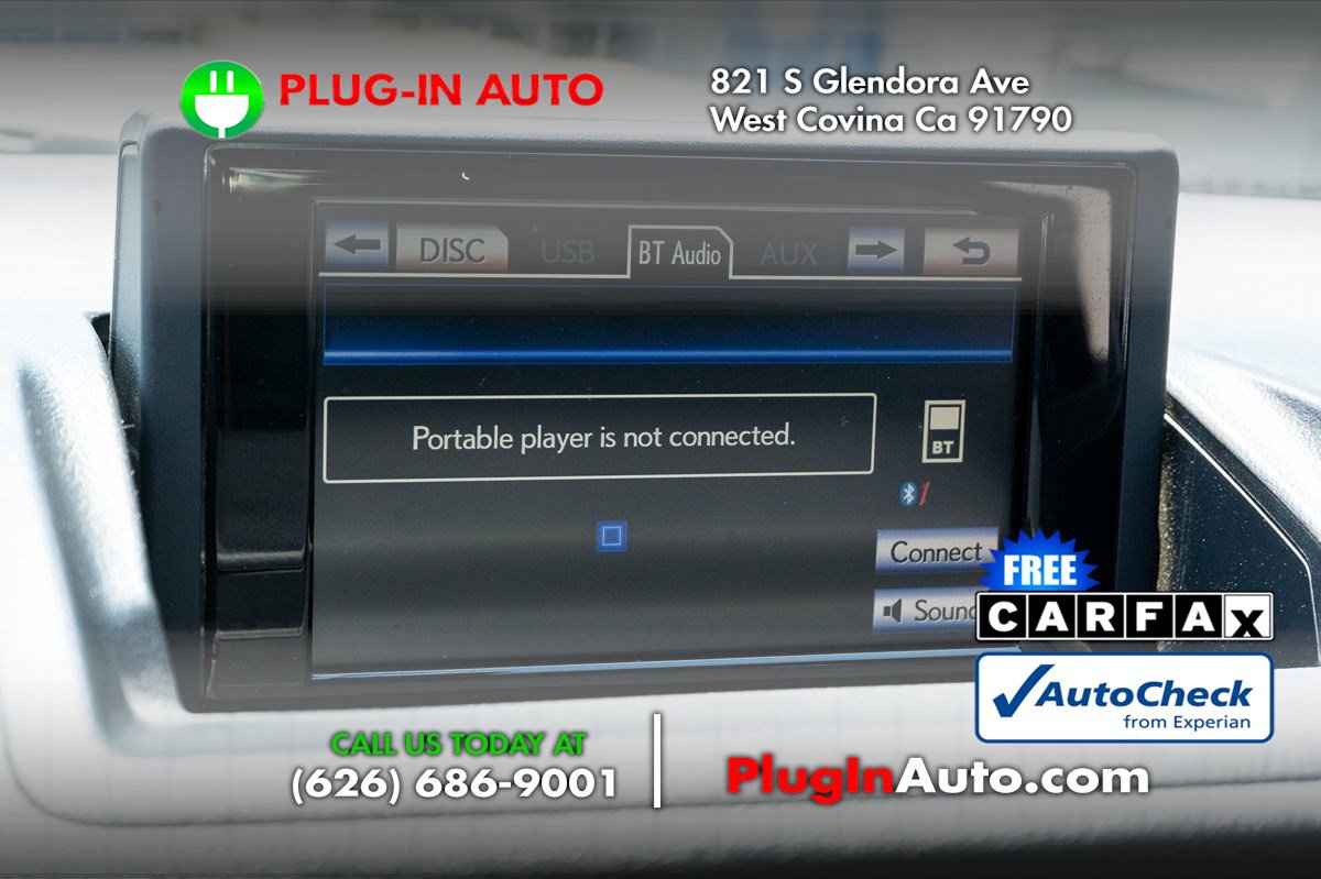 Used 2013 Lexus CT 200h w/ Leather Pkg FWD image 28
