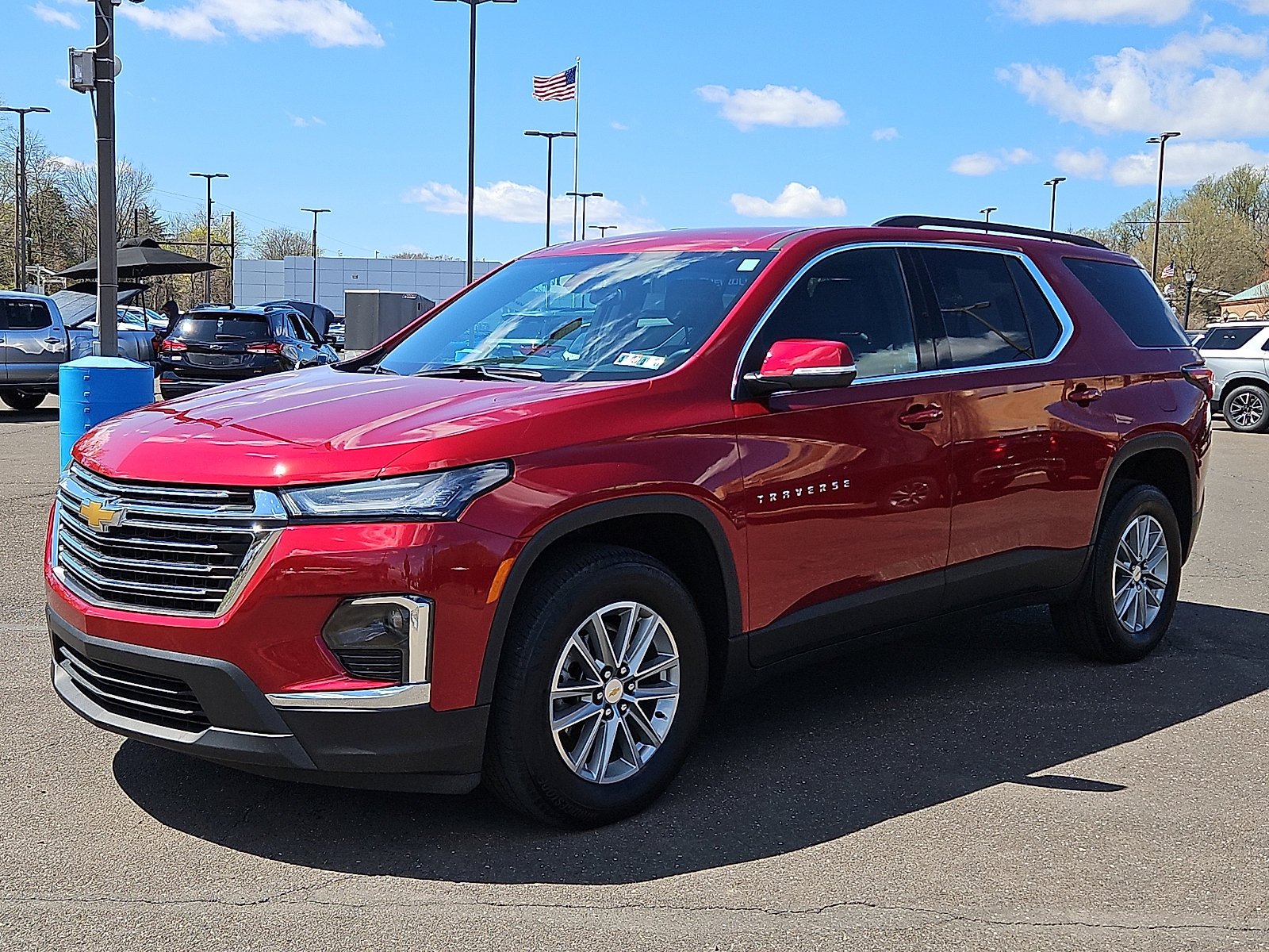 Used 2023 Chevrolet Traverse LT AWD/4WD image 3