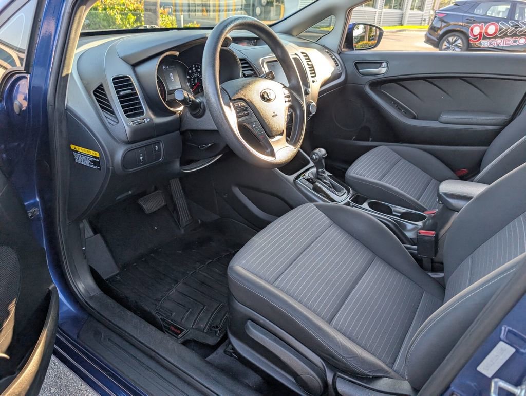 Used 2018 Kia Forte LX w/ LX Popular Package image 11