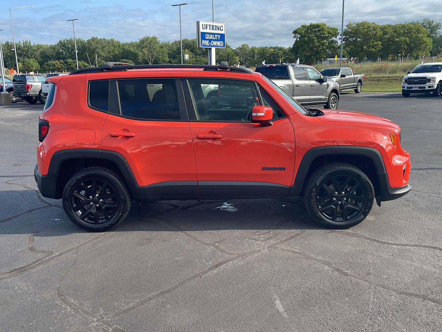 Used 2019 Jeep Renegade Altitude w/ Quick Order Package 2XM AWD/4WD image 6