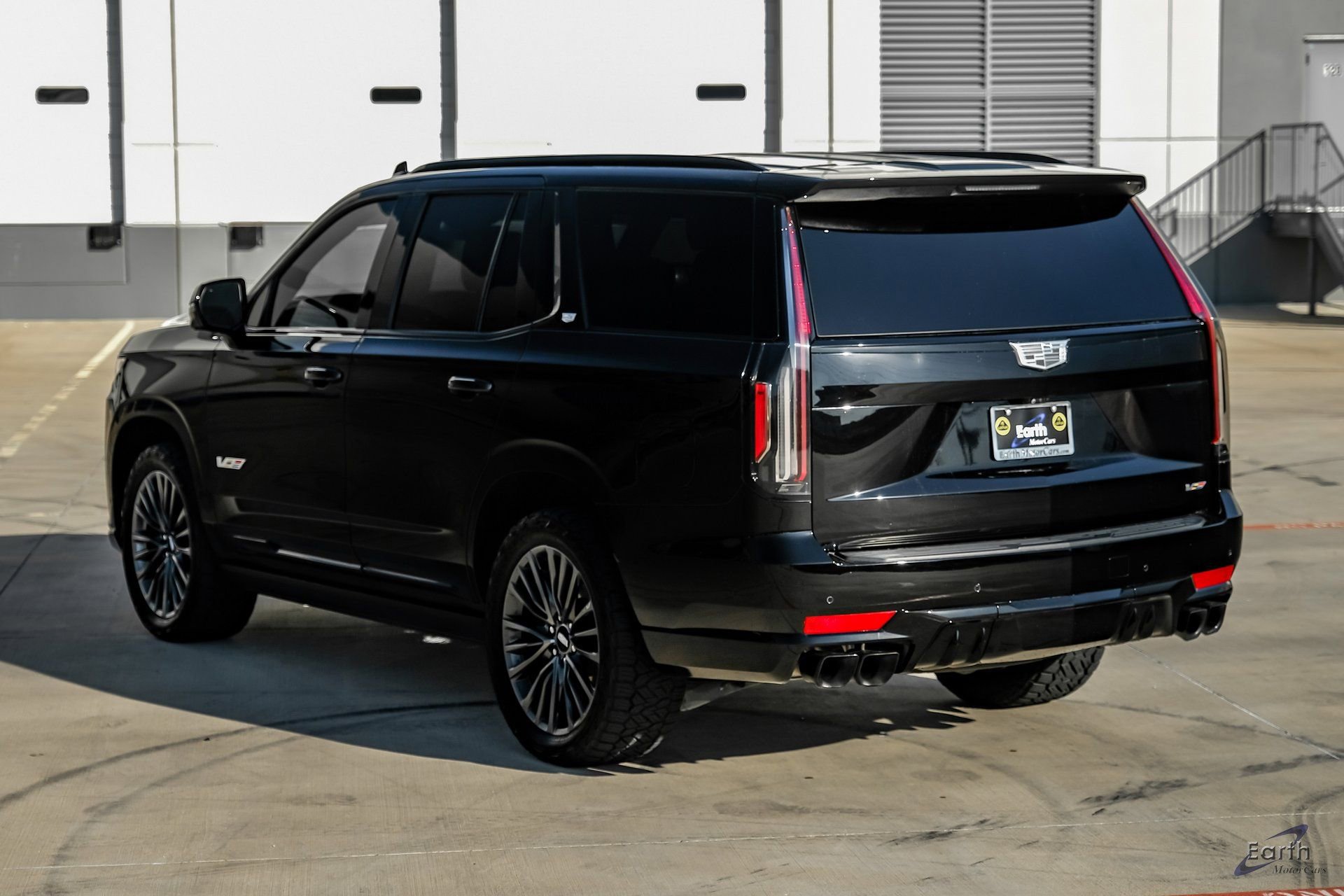 Used 2023 Cadillac Escalade V AWD/4WD image 10