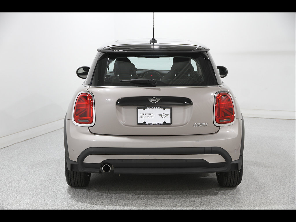 Certified 2023 MINI Cooper 2-Door Hardtop FWD image 18