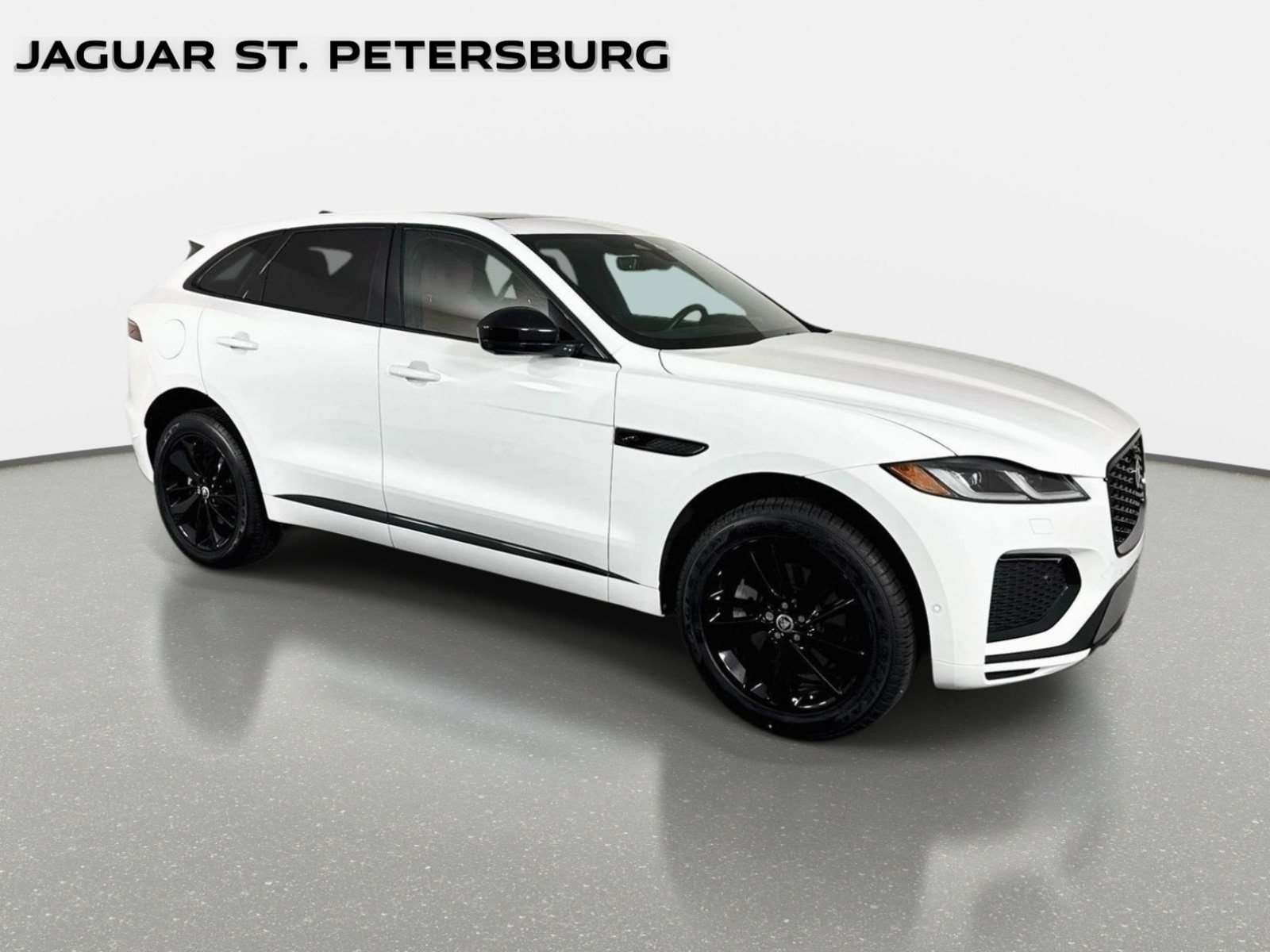 Used 2025 Jaguar F-PACE R-Dynamic S AWD/4WD image 3