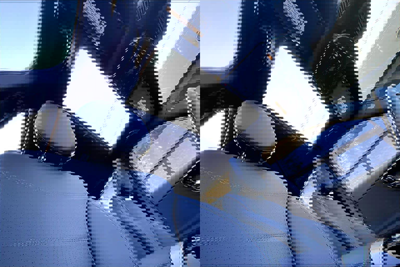 Used 2025 Mercedes-Benz C 300 Sedan image 13