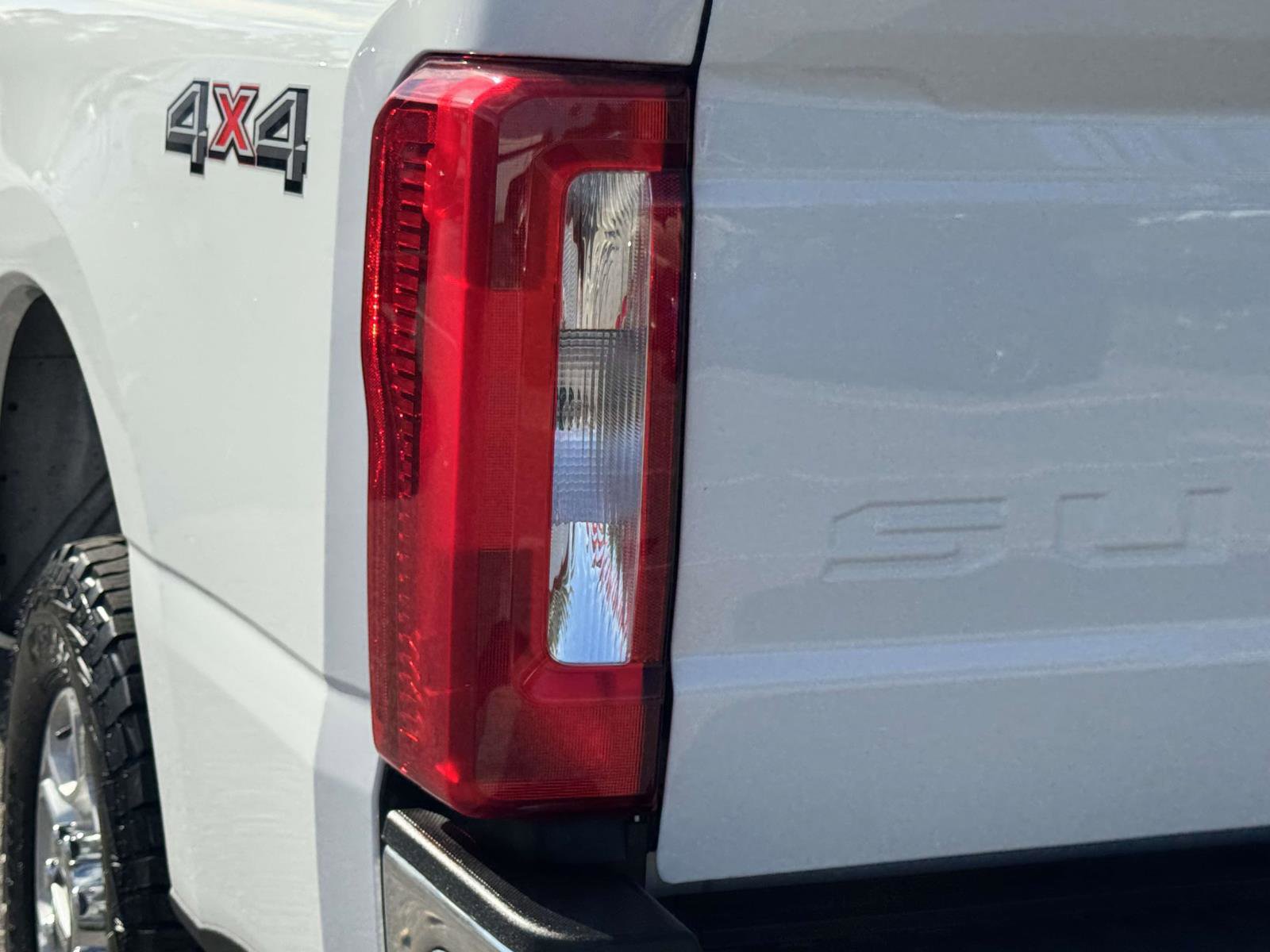 Used 2025 Ford F250 XLT image 8