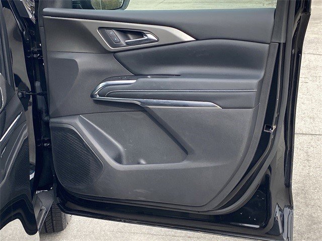 Certified 2025 Chevrolet Traverse LT image 29