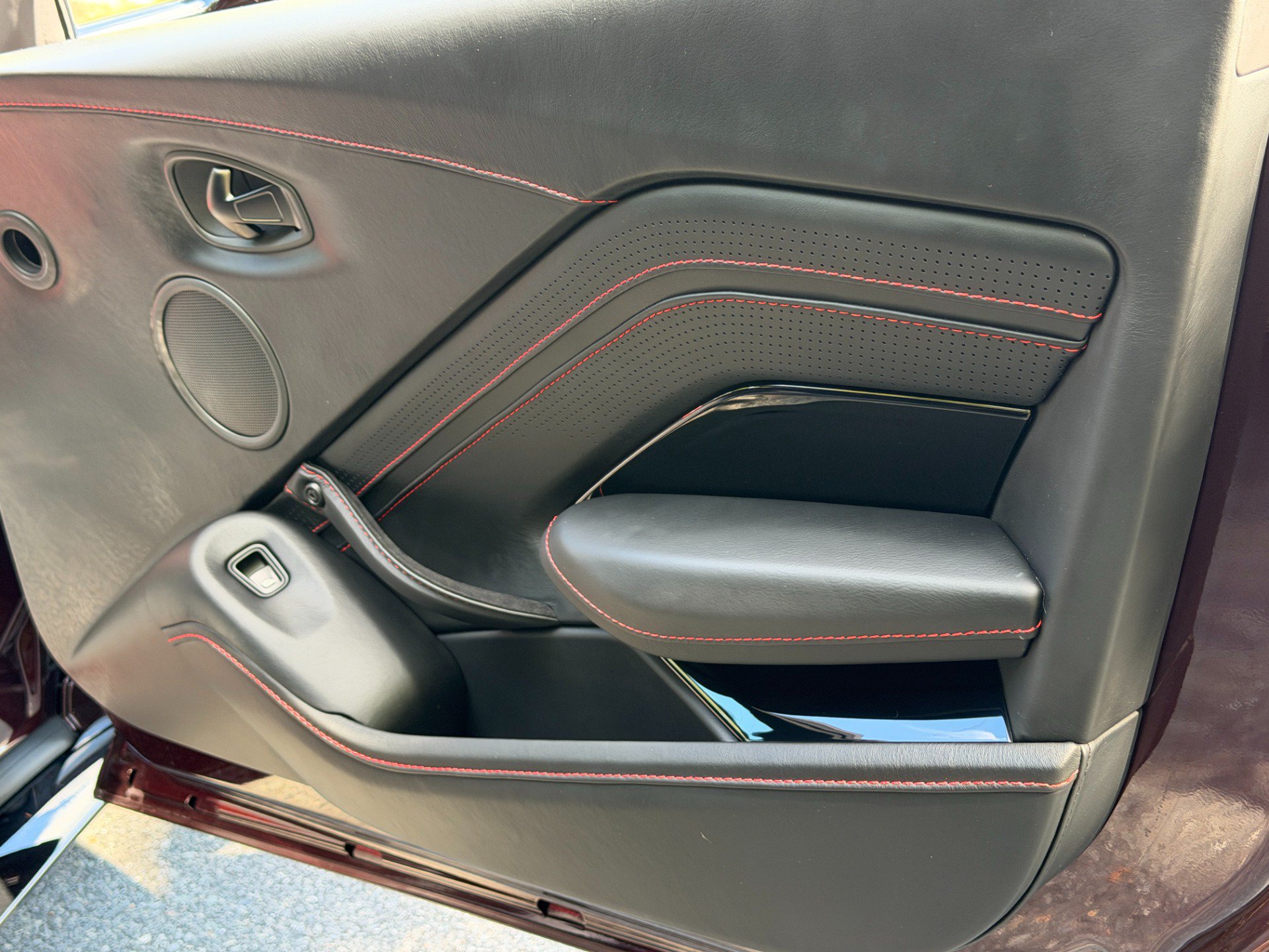 Used 2020 Aston Martin V8 Vantage Coupe RWD image 53